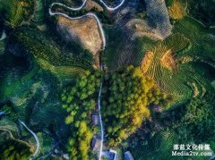 初学者在拍摄无人驾驶飞机的空中照片时需要注